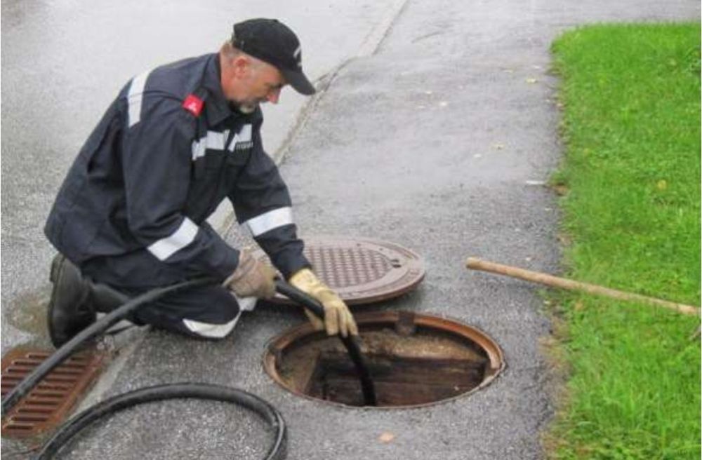 УСЛУГИ мастера сантехника Сантехник. Прочистка конализации. Засор