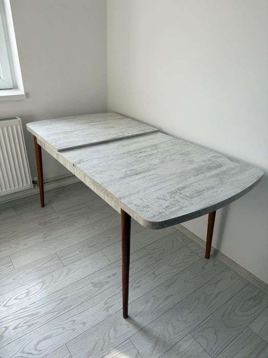 Masă extensibilă sufragerie / bucătărie
