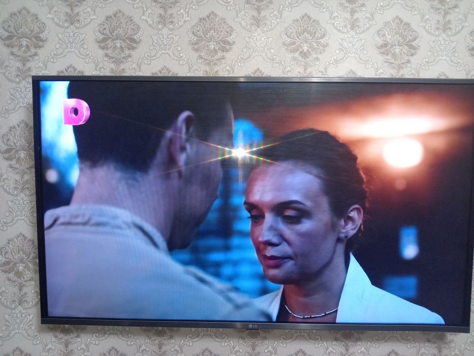 Телевизор LG smart,127 диагональ
