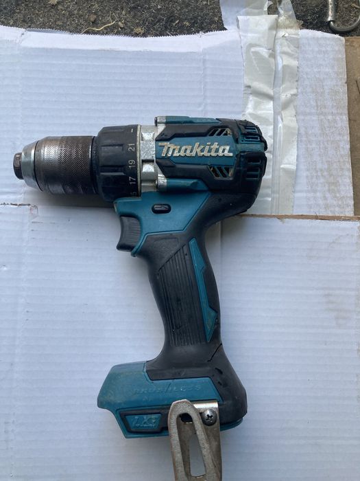 Autofiletanta Makita DDF 484 cu Defect 18v doar  Corp
