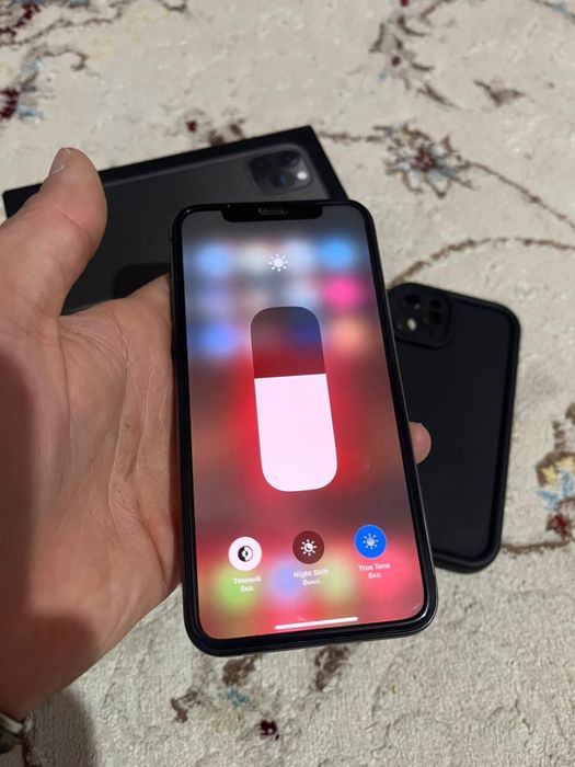 Айфон 11. Про.  .