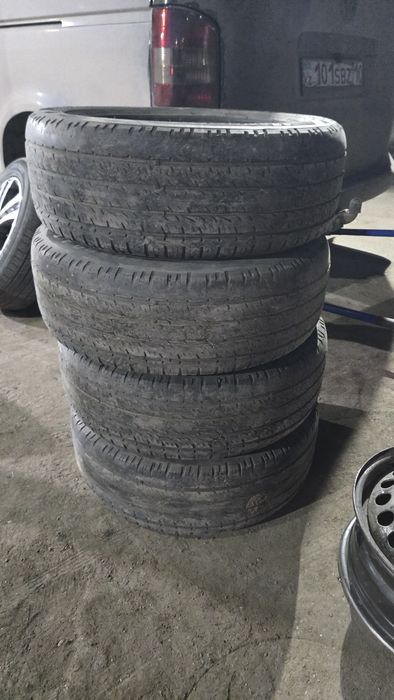 Продам резинк комплект летних шин на 16