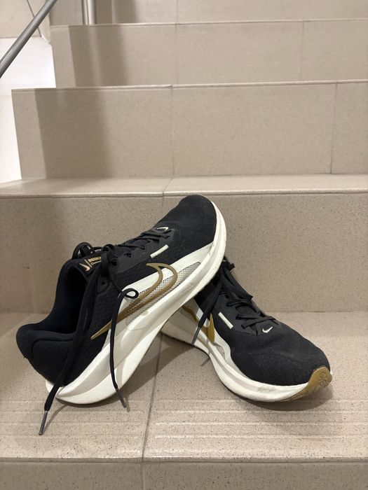 Nike маратонки