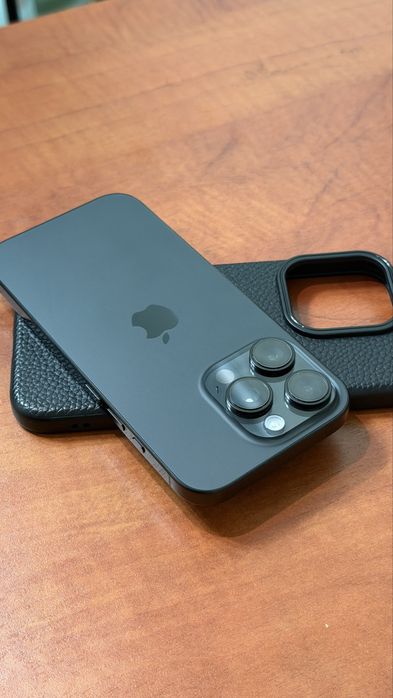 IPhone 16 pro Black