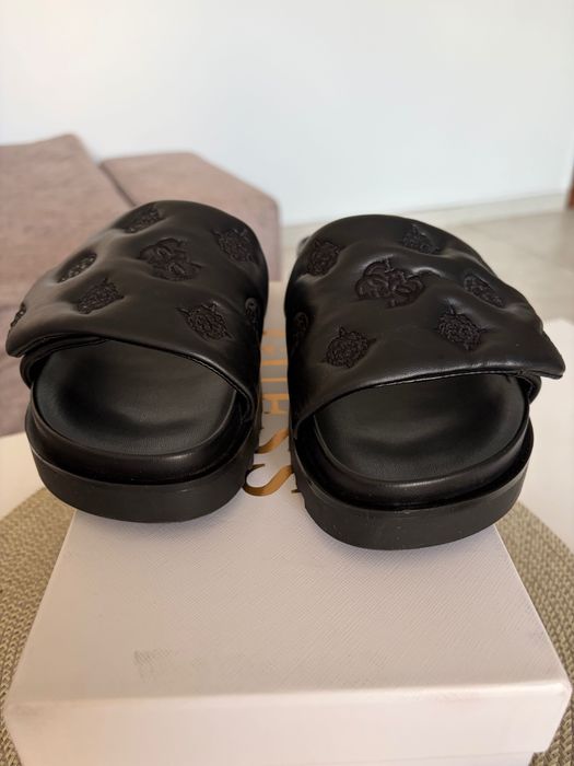 Papuci Guess marimea 37