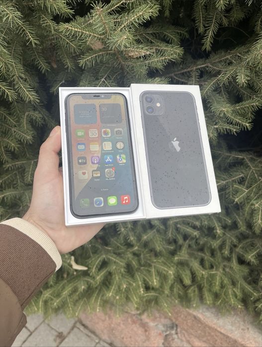 Продам телефон Айфон 11