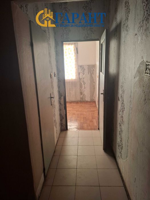 Продава се двустаен апартамент