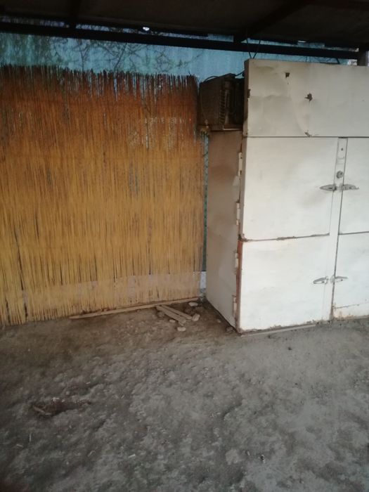 Холодилник сотилади