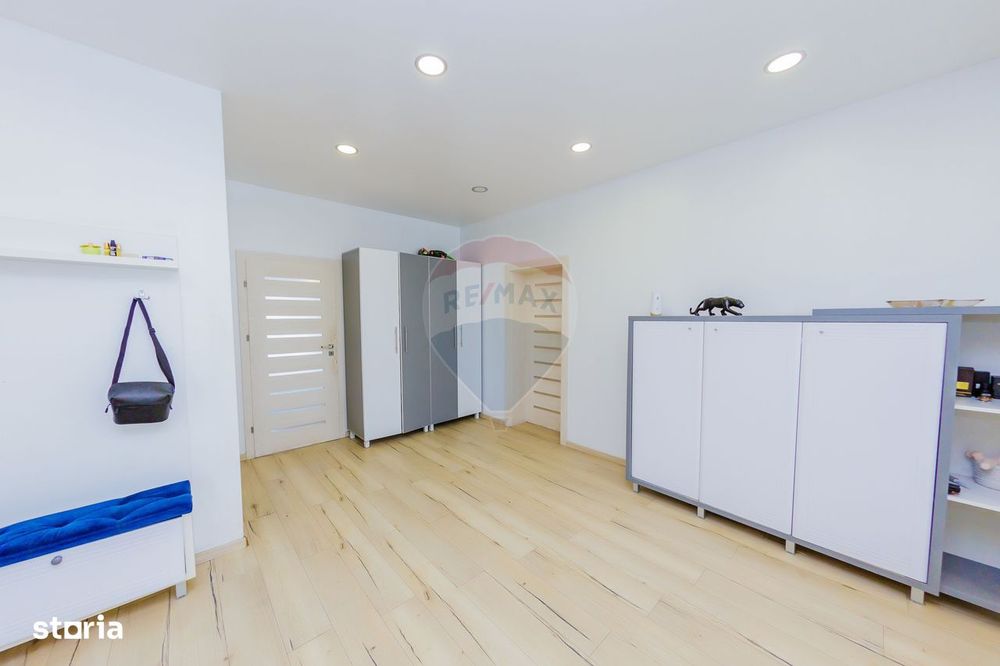 Penthouse exclusivist 186 M2C de vânzare în zona Centrală BAIA MARE