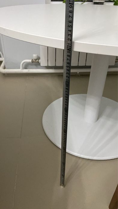 Срочно Стол для гостей