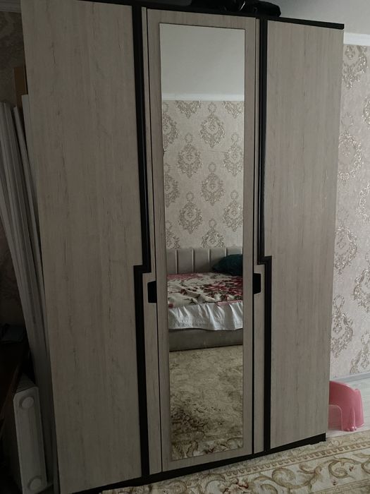 Продам кровать и шкаф