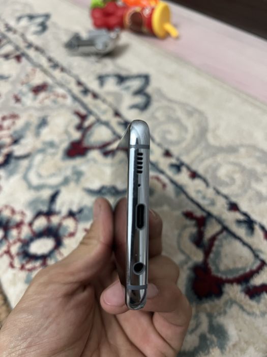 Samsung s10 вьетнам