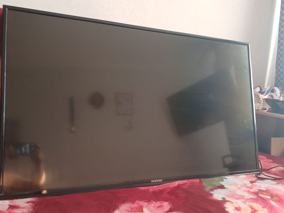 Продам смарт  телевизор