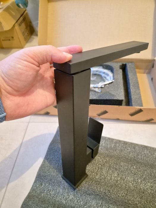 Черен Смесител за Кухня