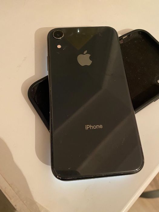Продам Iphone Xr