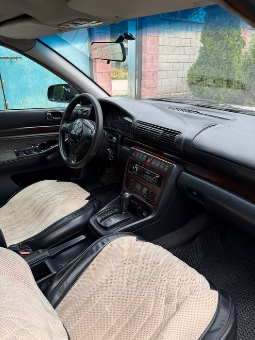 Ауди А4  1995 автомат