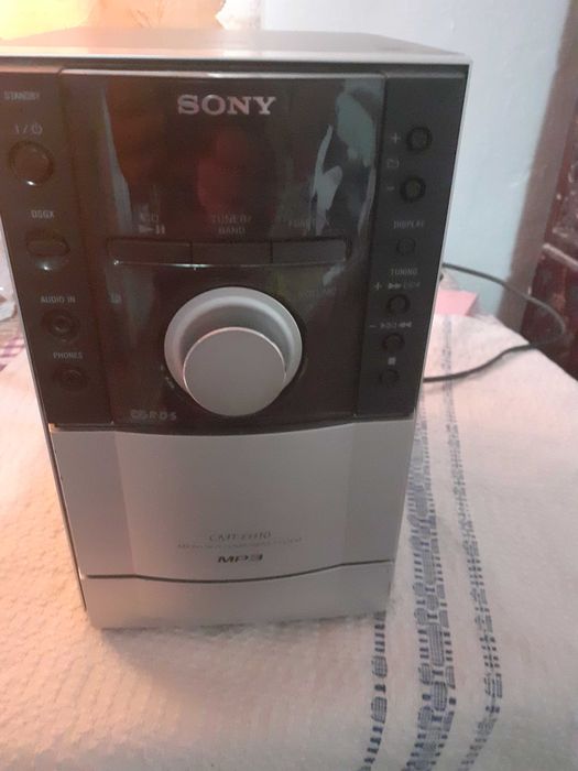 Combina sony cmt -eh 10