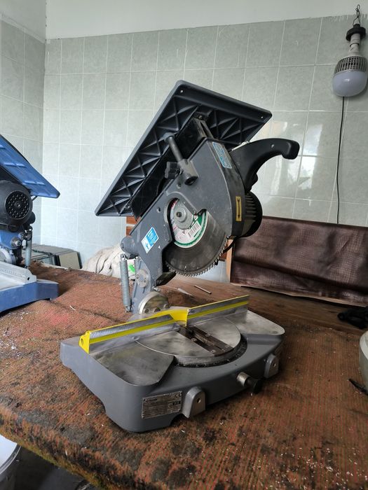 Электро пила BETA