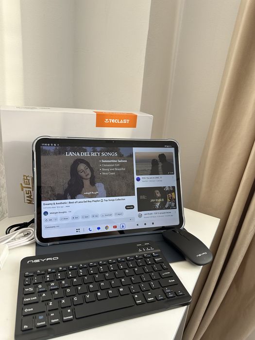 Планшет новый почти