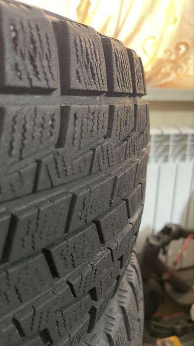 Продам шины зимние
