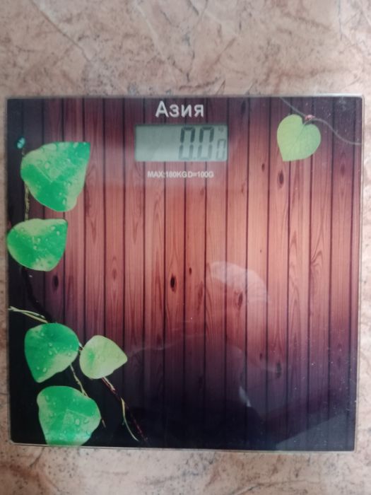 Продам весы электронные б/у
