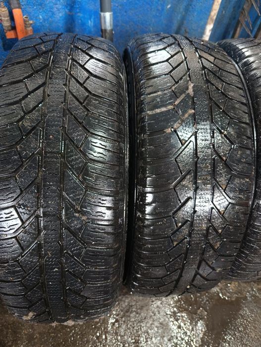 Vând 4 anvelope iarna