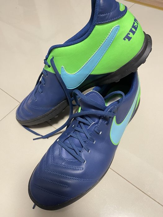 Ghete fotbal sintetic Nike Tiempo
