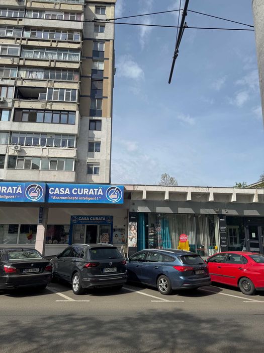 Spatiu comercial aprox 620 mp Bld .Independentei nr.59 bl.Turn- Braila