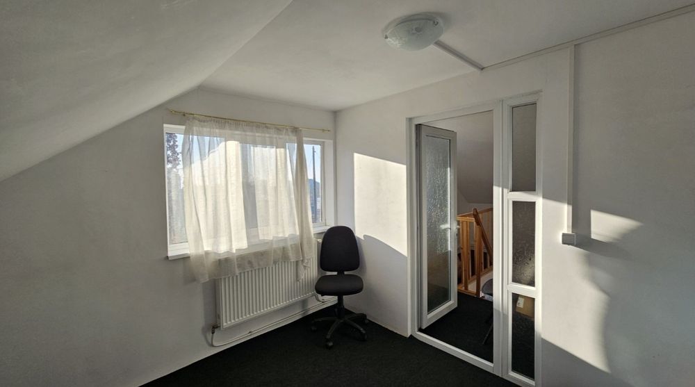 Casă de închiriat in Copou – 100 mp, Parter + Mansardă, Gradina 700mp