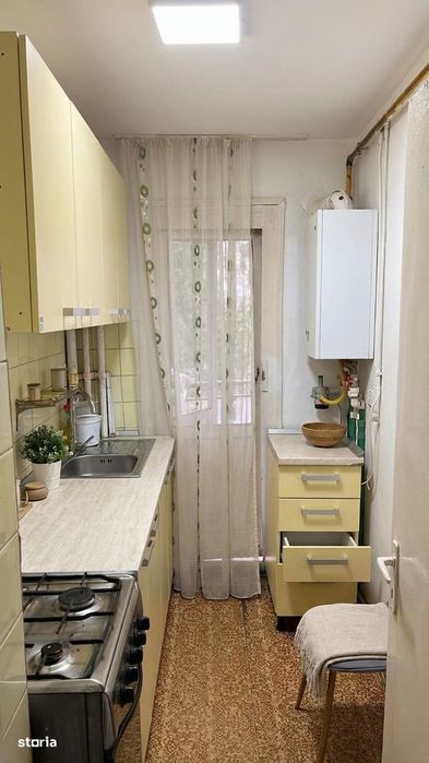 Apartament cu 2 camere, 42 mp, decomandat, etaj intemediar, zona Clabu — fotografia 3