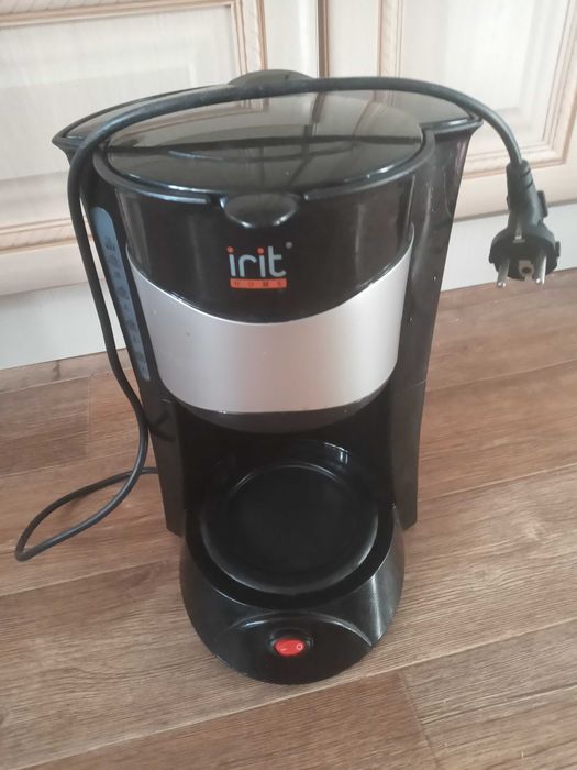 Продам Кофеварка.