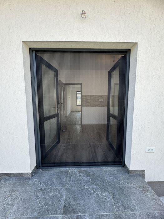 Plase plise pentru tantari