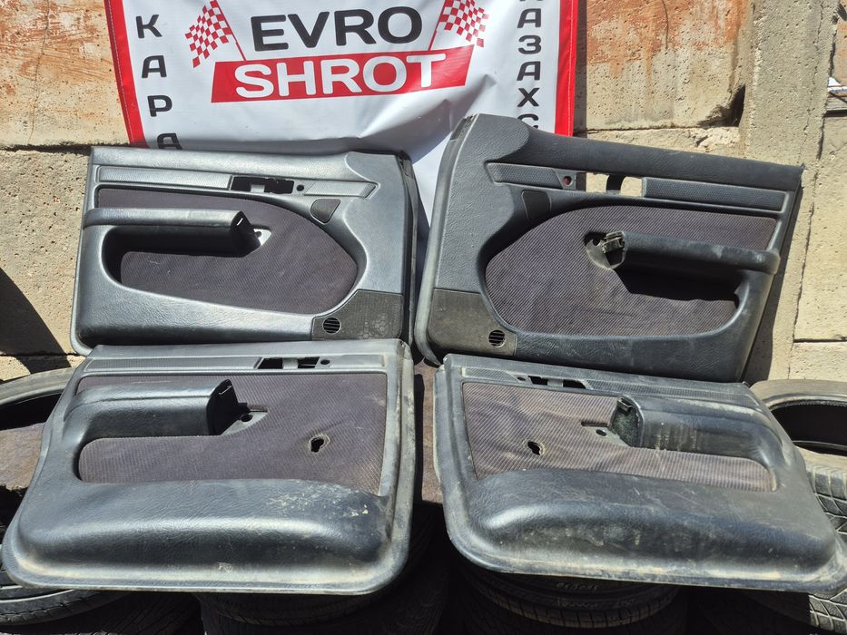 Дверные обшивки Ауди 100 с4 а6 с4