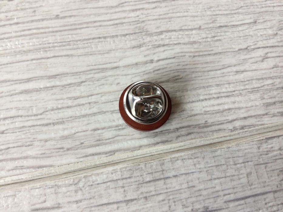 оригинална колекционерска значка на HARMONT and BLAINE куче дакел