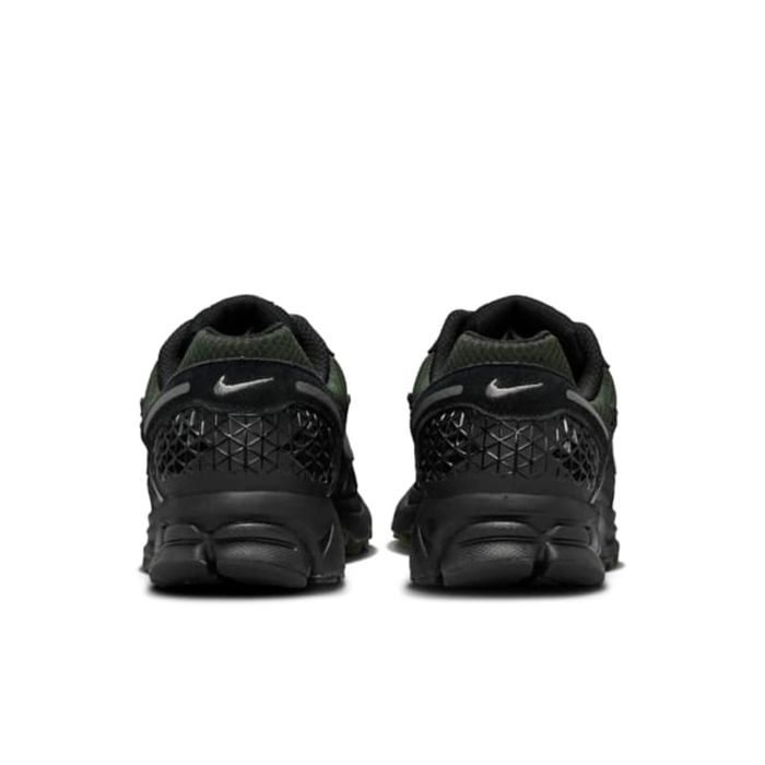 Спортни обувки Nike Zoom Vomero 5