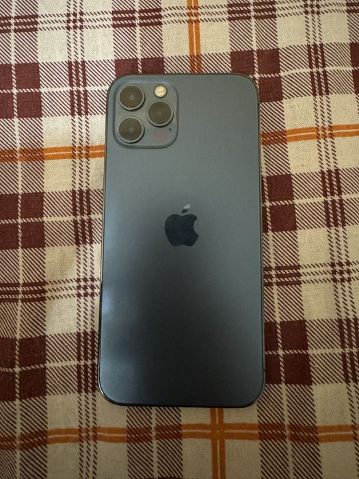 Продам iPhone 12 Pro 128gb/70%