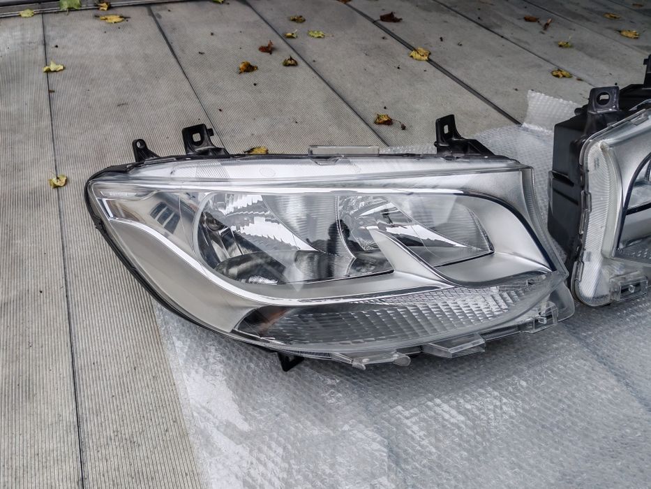 Faruri Mercedes sprinter W907 originale