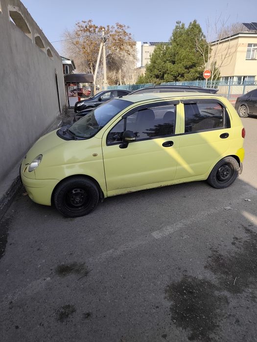 Продаю Матиз жёлтого цвета