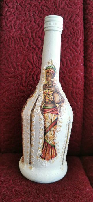 Бутилка и вазичка ръчна изработка . Декупаж.