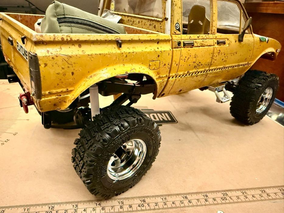 Totota Hilux 1979 / Automodel  radiocomandat