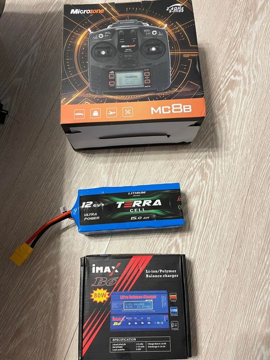 Navomodel Viper brushless, 3 cuve