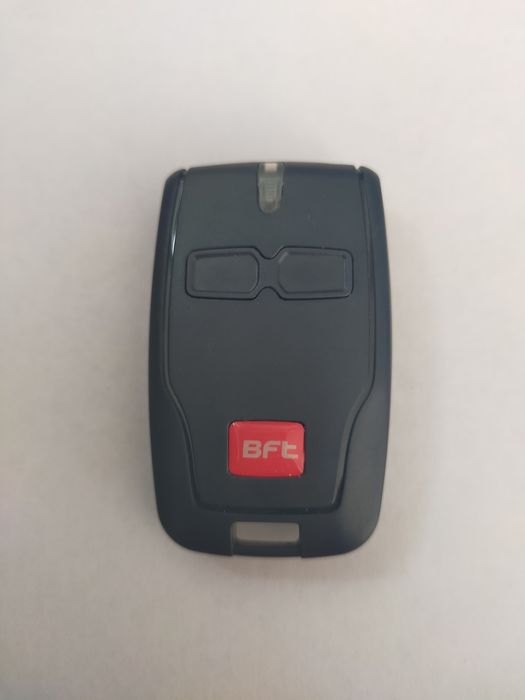 Пульты для ворот и шлагбаумов
