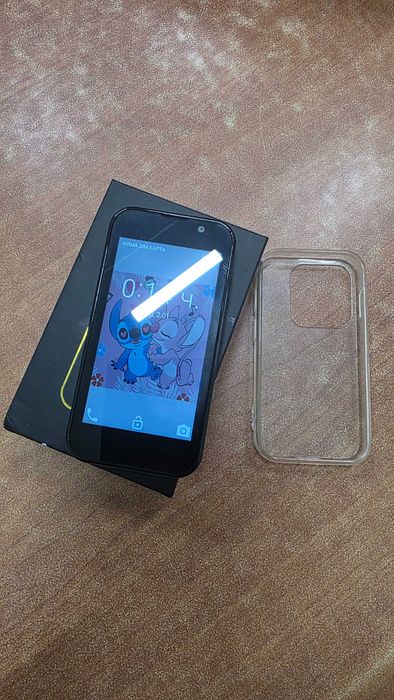 Мини мобилен телефон XS18 Pro 2GB 16GB
