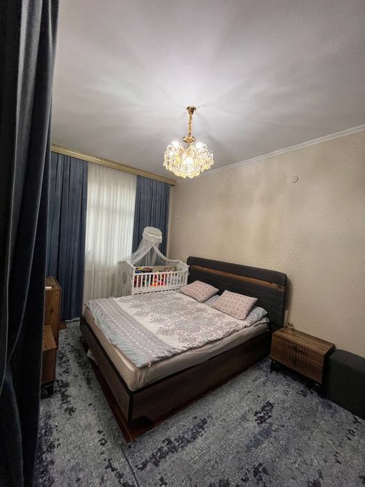 Kvartira sotiladi yevro remont shaharning eng qulay joyida joylashgan