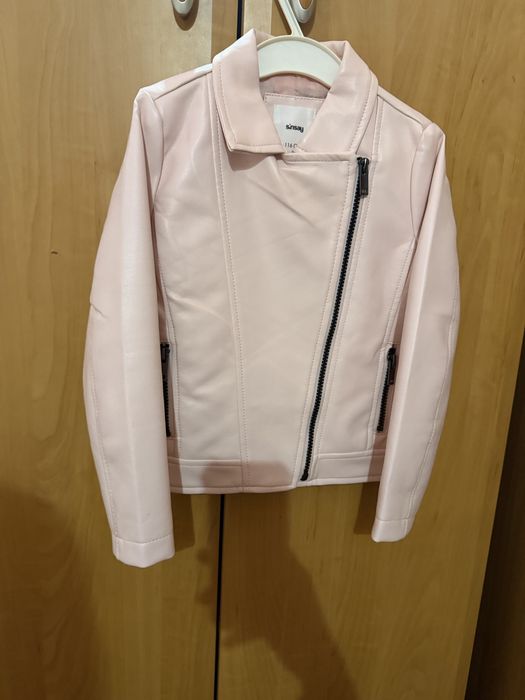 Дрешки за момиченце 116 см -6 г