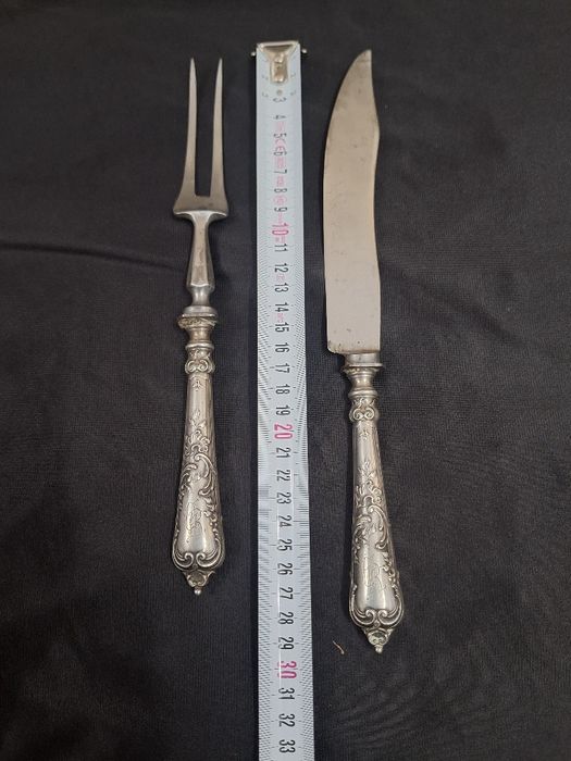 Сребърни старинни прибори