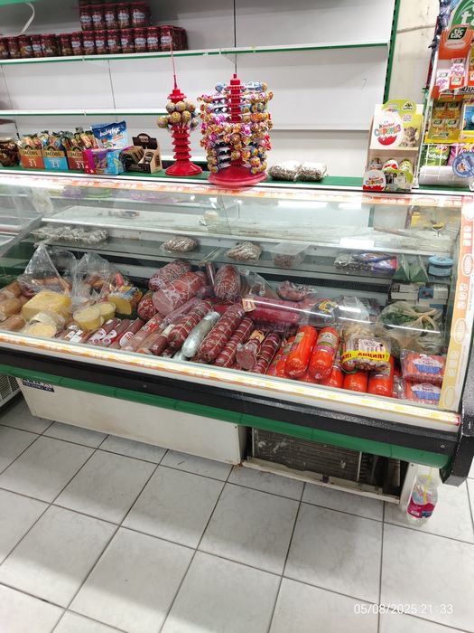 Холодильник(ветрина)