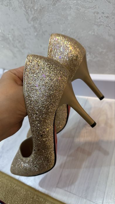 Туфли золотистый