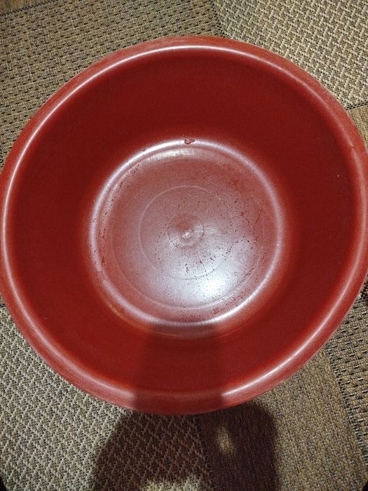 Продам хозяйственный инвентарь по 500