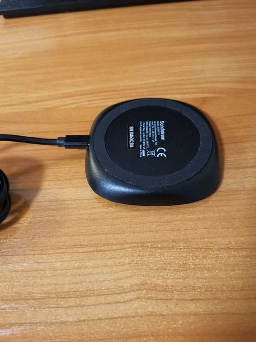 Безконтактно зарядно за телефон+ подарък селфи стик!